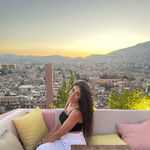 Dr. Adriana Farah - @adrianafarah963 - Instagram