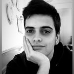 Adrián Fariñas Pose - @adrielfari08 - Instagram