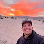 @adrian_galvan - Instagram