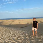 Adrian Galvan - @adriigalvann - Instagram