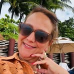 Adriana Hadas - Facebook