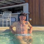 Adrian Velasquez Henning - @adrian.velasquez.h - Instagram