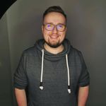Adrian Hoffmann - @huehnchenheld - Instagram