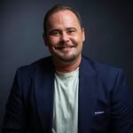 Adrian Hoffmann — Moderator für Firmenevents & Podcast - @adrian_moderiert - Instagram