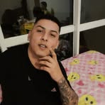 Adrian Hoyos - Facebook