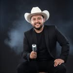 Adrian Lazcano - @adrilazcanoruiz - Instagram
