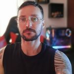 Adrian Cristopher Locks - @adrian.locks - Instagram