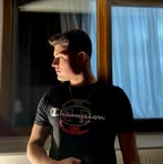 Adrian Lung - Facebook