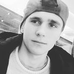 Adrian Maciejewski - @deny16619 - Instagram
