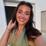 Adrianna - @adriannameadows - Instagram