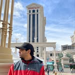 Adrián Medrano - @adrian_med - Instagram