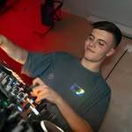 Adrian Medrano - @adriixxdj - Instagram
