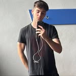 Adrian - @adrian_.mella - Instagram