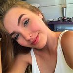 Adriana Newcombe - @adriananewcombe - Instagram