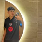 adrian @ 27 - @adrianparra_29 - Instagram