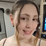 Adrian Snyder - @saturn.girl.184 - Instagram