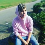 adrian soltero - @adrianillo2santo - Instagram