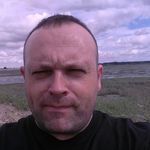 adrian strong - @adestrong123 - Instagram