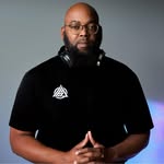 Adrian Bracy - @adriantoyou - Instagram