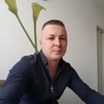 Adrian Vele - @adrianvelee - Instagram