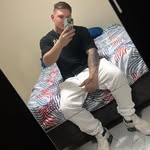 Adrian Veleda - @adrianveleda - Instagram