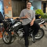 Adrian Velez - @adrianvelezvalencia - Instagram