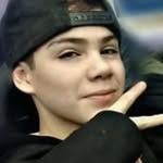 adrian_virgen - @elmaspapudo22 - Instagram