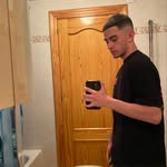 @adrianvivancoss - Instagram