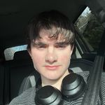 Adrian Yoder - @pegggy_7 - Instagram