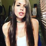 Adriana Bennett - @barwtpy - Instagram