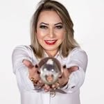 Adriana Borges | Reprogramadora Mental - @adrianaparapsicologa - Instagram