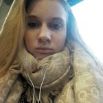 Adriana 17 - @adrianaburchart - Instagram