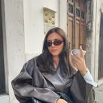 Adriana Lambert - @adrianallambert - Instagram