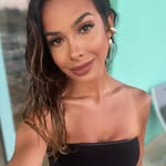 Adriana Nova - @adrianapnova - Instagram