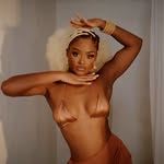 Adrianna Glover - @likenootherglover - Instagram
