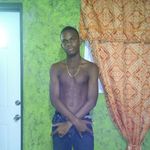 @adrielrobinson29 - Instagram