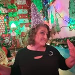 Adrienne Bennett - @fluttter_bye - Instagram