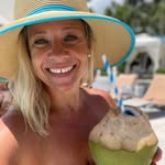 @adrienneconyers_travel - Instagram