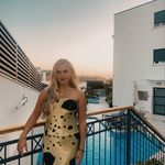 Adrienne Howell - @adrienne193 - Instagram