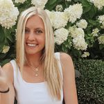 Adrienne James - @adejamess - Instagram