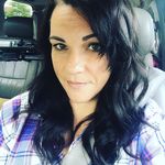 Adrienne Meyer - @annieholz1979 - Instagram