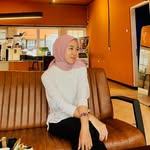 Agnes Indri Pratiwi - @agness.ind - Instagram