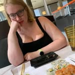 Agnes Walker - @redpurewinevine - Instagram