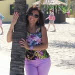Aida Reyes Campbell - @aidita1013 - Instagram