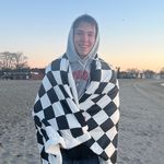 Aidan Fox - @aidan.fox.44 - Instagram