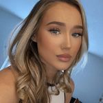 Aileen - @aileen.moore - Instagram