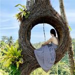 Aimee at little luxury list - @littleluxurylist - Instagram