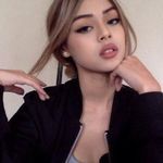 Aimee Oswald - @izuryka.641323 - Instagram
