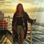Aimée Jean Plummer-Barclay - @mikesaimee99 - Instagram