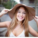 aisha_colón - @aisha.2281 - Instagram